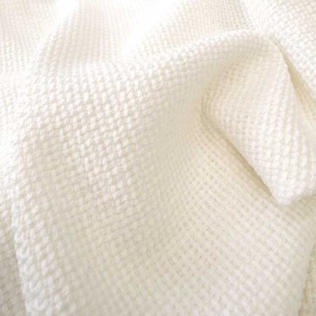 Костюмная "Рогожка", арт. 0977, белая. Состав 95% полиэстер, 5% эластан.